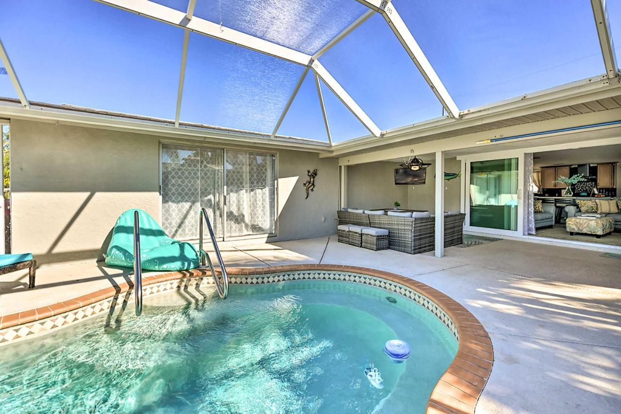 Waterfront Bradenton Home Heated Pool And Fire Pit Extérieur photo
